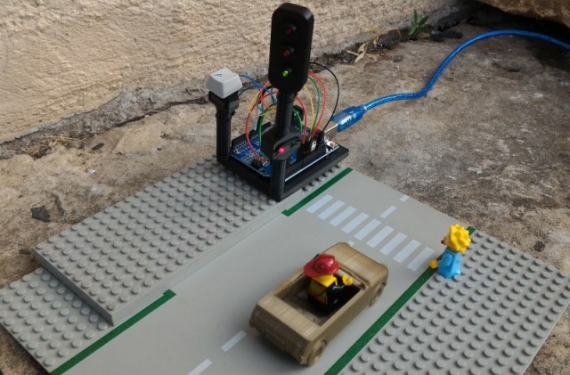 Feu tricolore contrôlé par Arduino