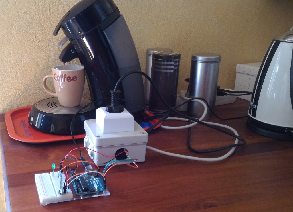 Cafetière contrôlée en Bluetooth par un smartphone Android