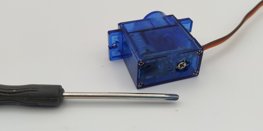 Réglage du servomoteur à rotation continue