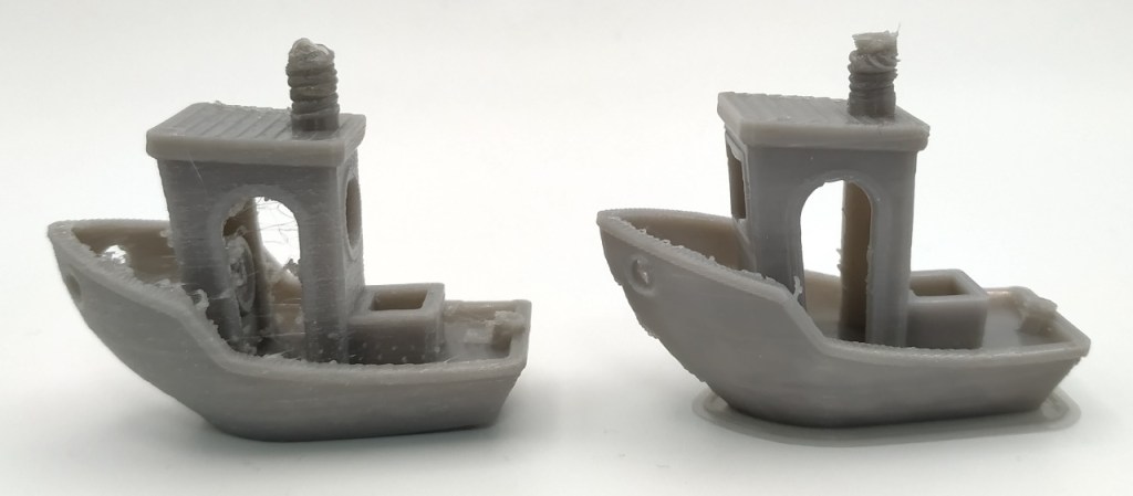 Comparaison entre le 1er et le 2ème Benchy (de profil)