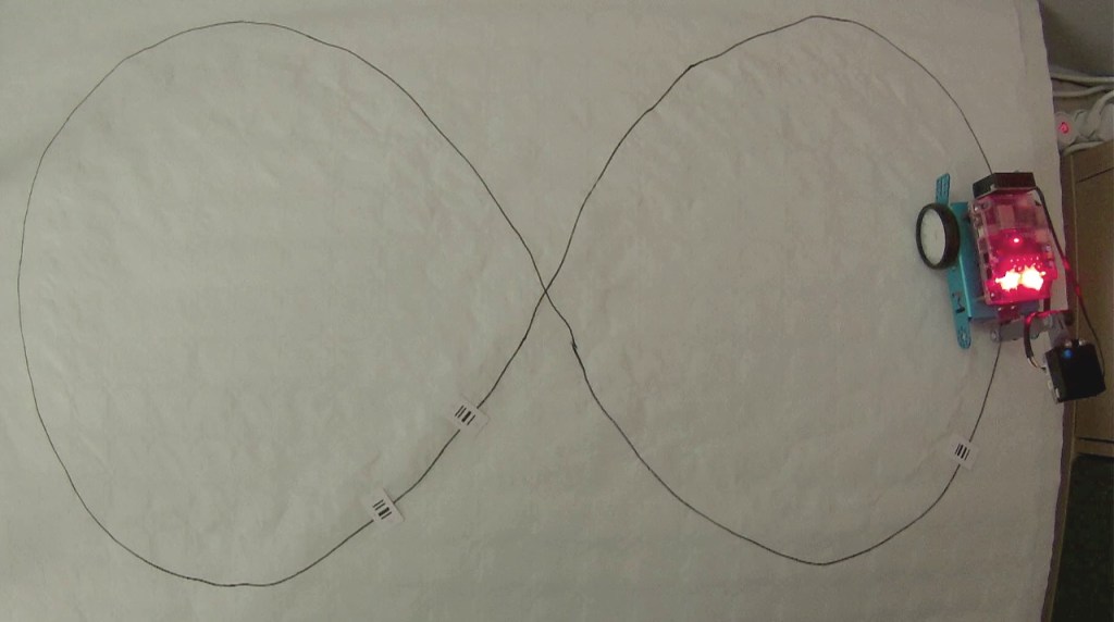 La caméra lit les étiquettes (codes barres)
