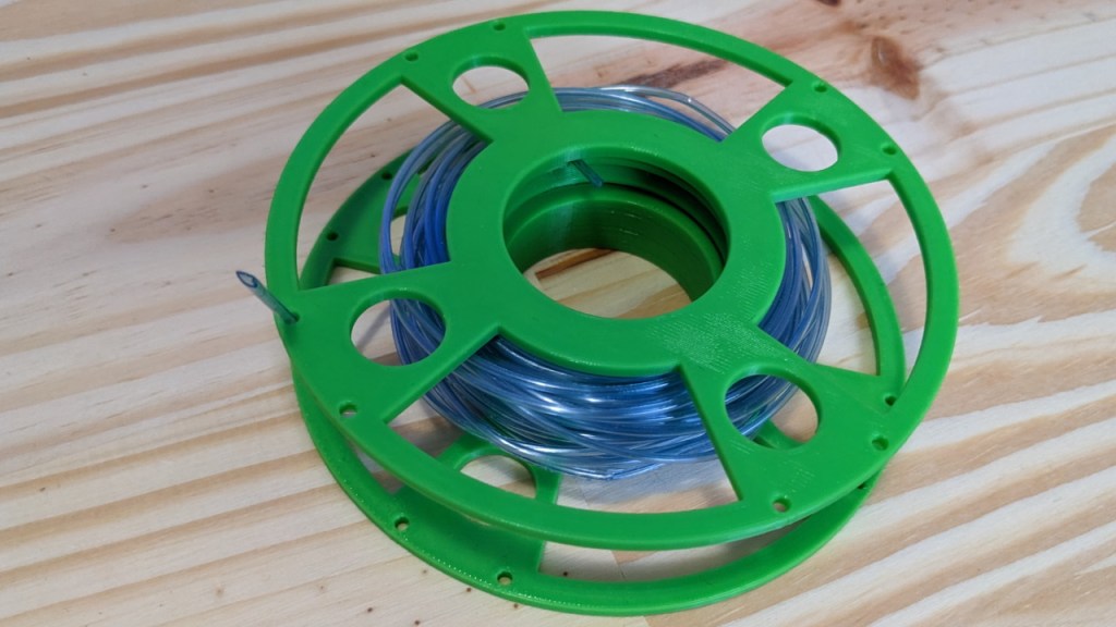 Une mini bobine de PET recyclé