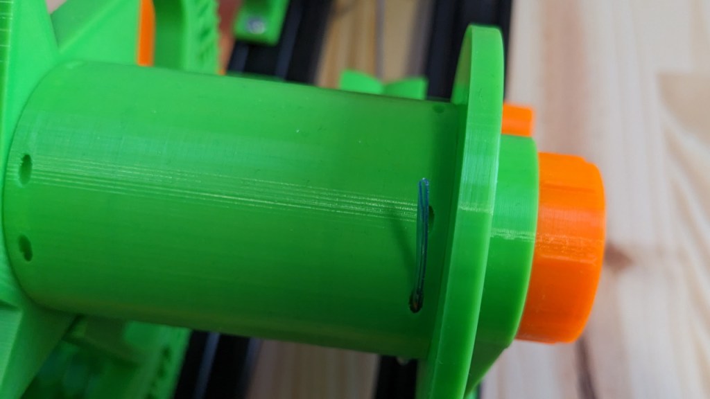 Insertion du filament dans la bobine