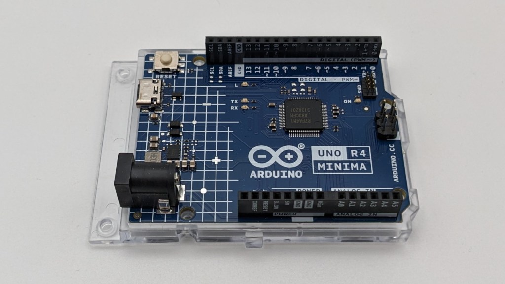 Arduino Uno R4 Minima