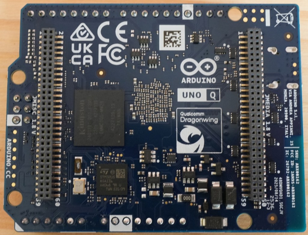 L'Arduino Uno Q (vu de dessous)