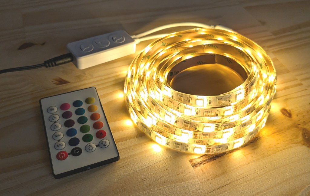 Le ruban de LED RGR refuse de fonctionner sans connexion WiFi, il se contente de clignoter en blanc