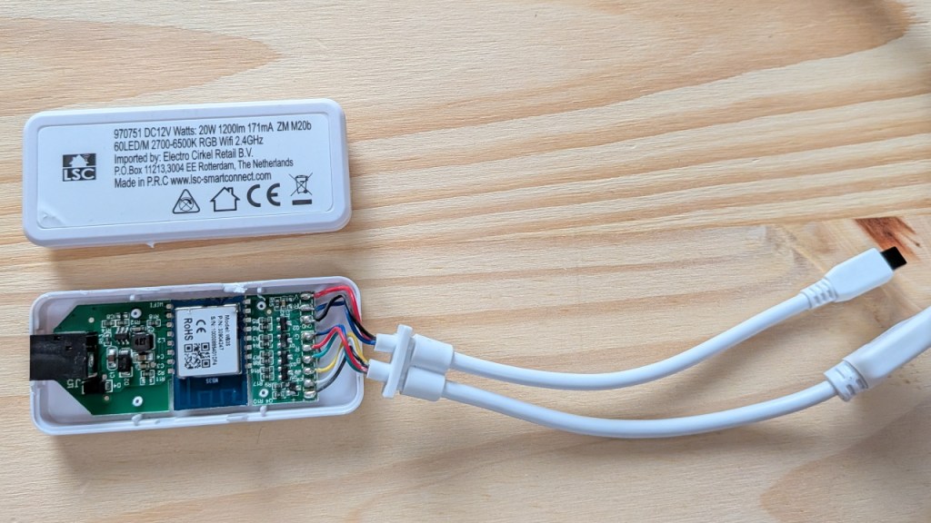 Ouverture du boitier du ruban de LED