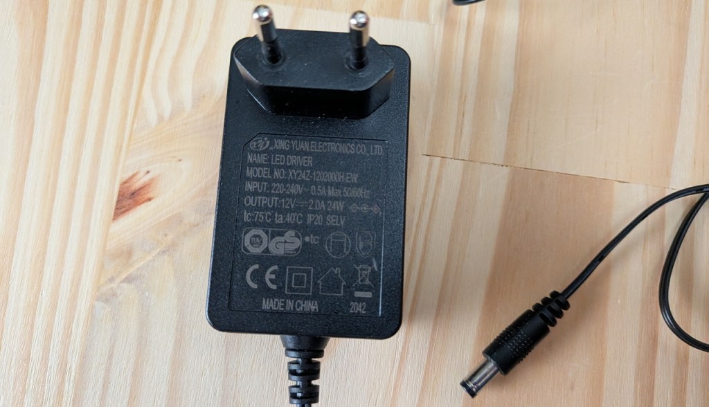 L'alimentation du ruban est compatible avec l'Arduino